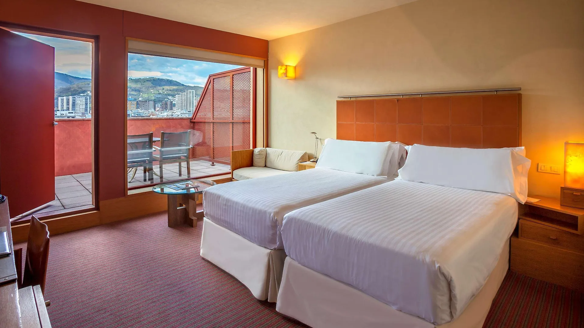 Hotel Melia Μπιλμπάο 5*,